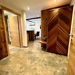Thomas Apartamento