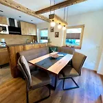 Thomas Apartmán
